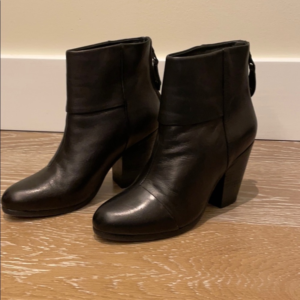 Rag & Bone classic Newbury black leather booties